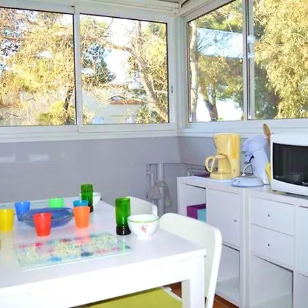 Apartment 2 Pieces Avec Loggia A 150m De La Plage, Animaux Acceptes, Garage Compris - Fr-1-776-111 Argeles-sur-Mer